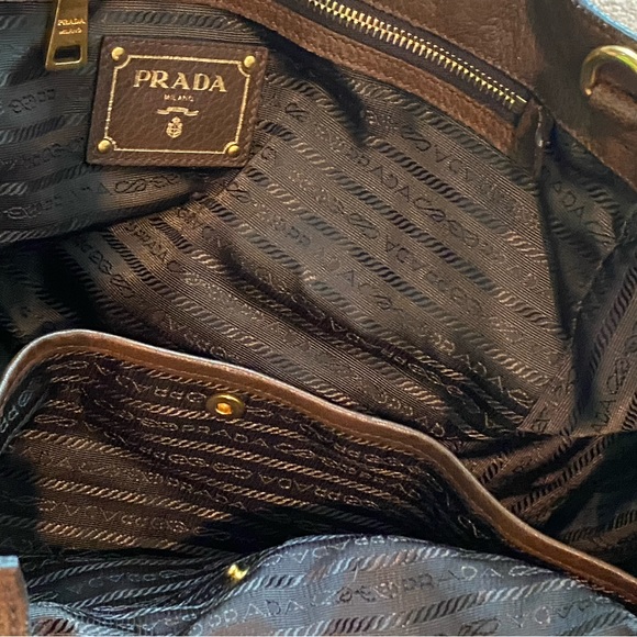 Prada Vitello Cervo side zip tote. EUC - Picture 11 of 14